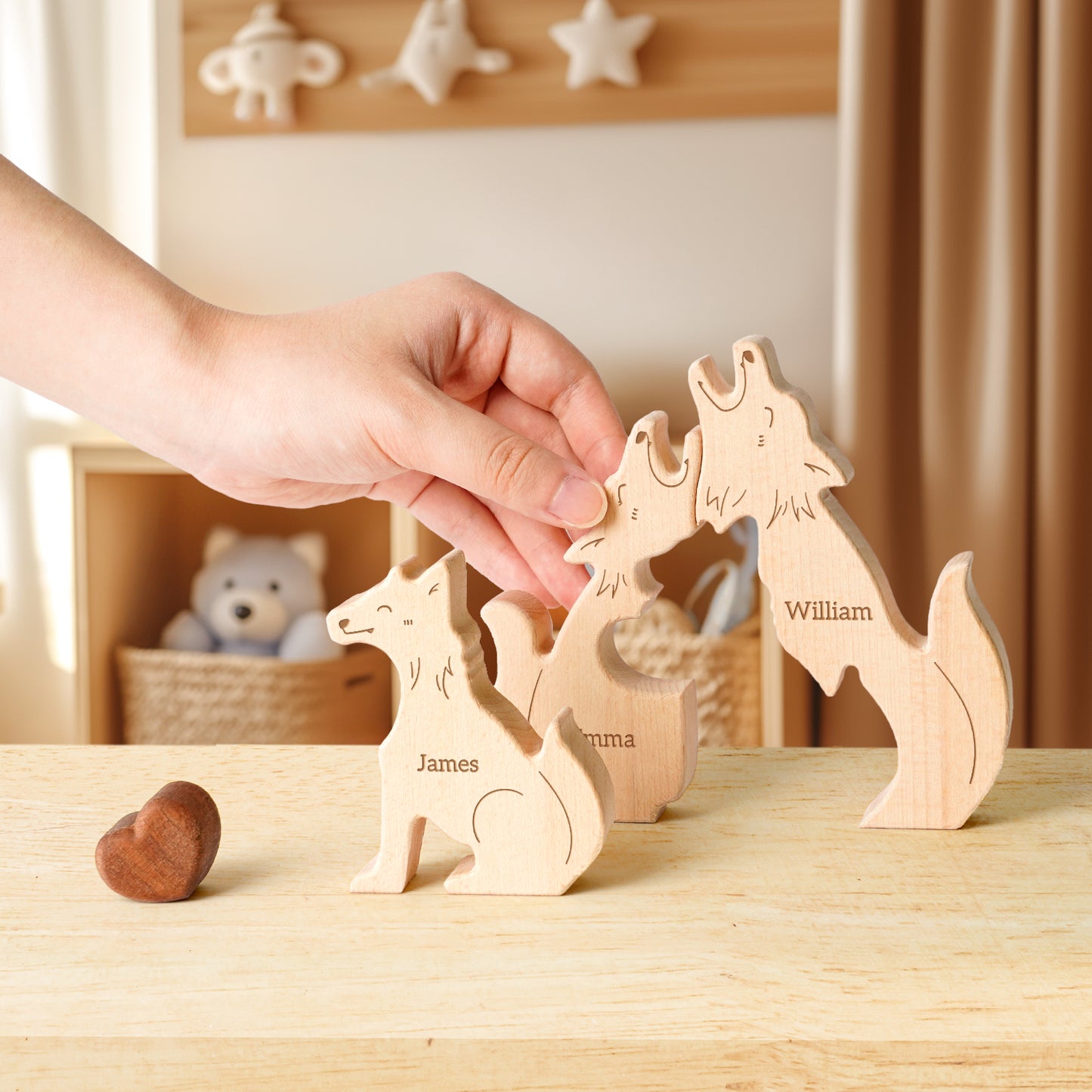 Wooden Wolf Family Puzzle, Personalized Puzzles with 2-5 Names, Birthday Anniversary Wedding Gifts for Women Men, Customized Home Decor Housewarming Gifts for Parents Couple Friends