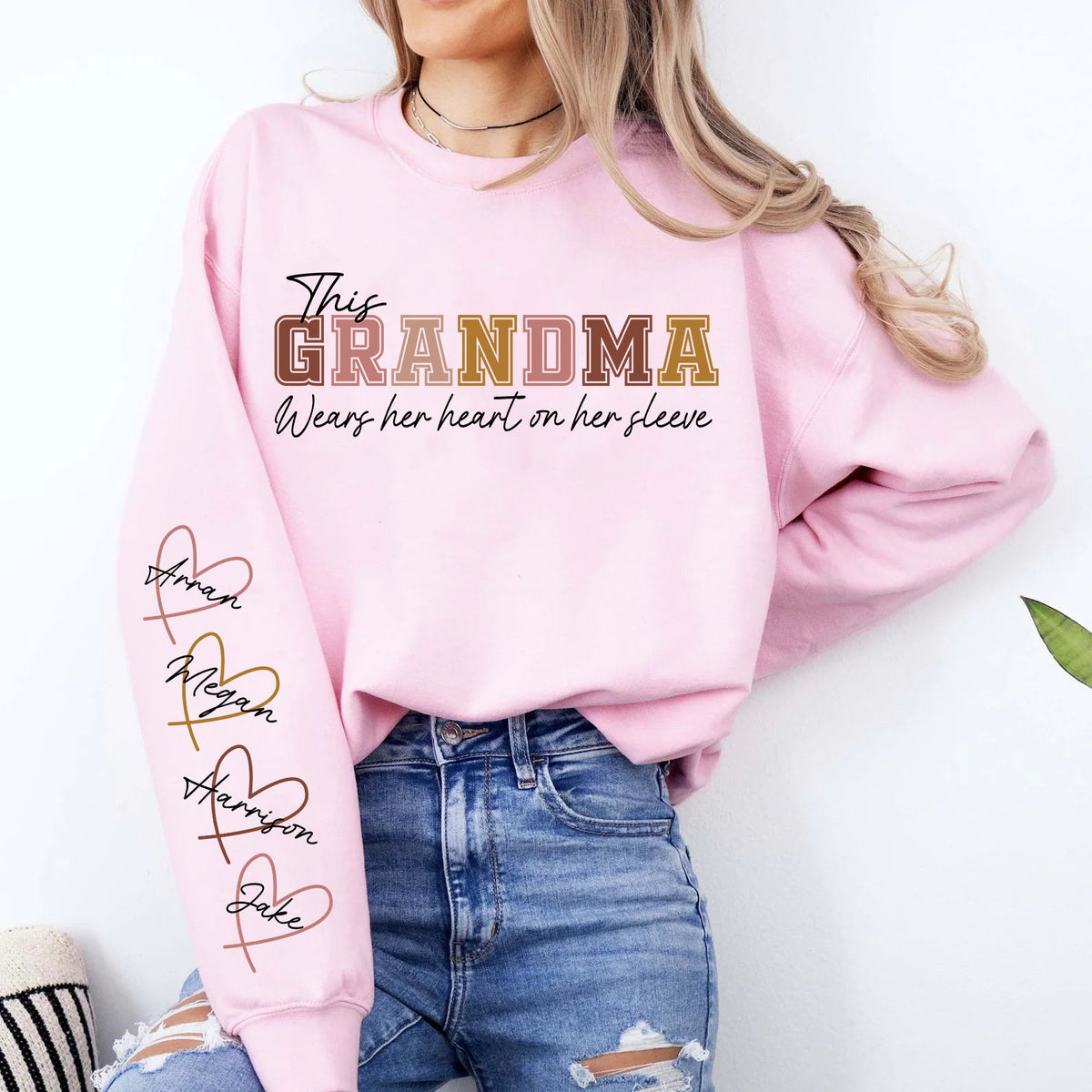 Wear Your Heart on Your Sleeve – Personalized Mama Sweatshirt with Kids’ Names | for Mom and Grandma Gift
